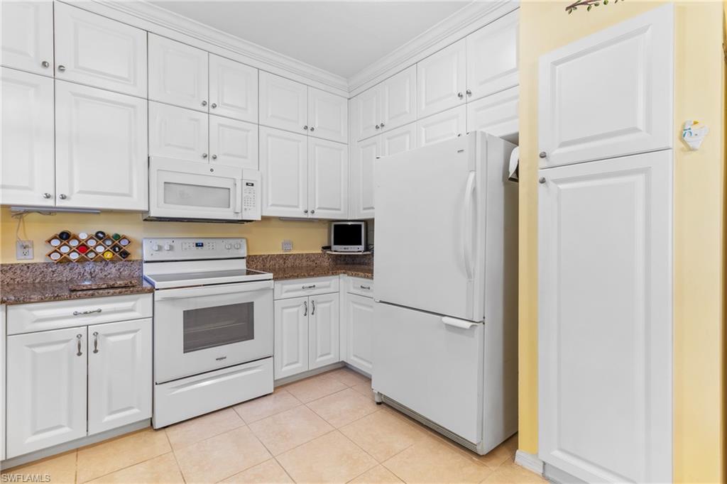 LAS BRISAS AT SPANISH WELLS - Residential