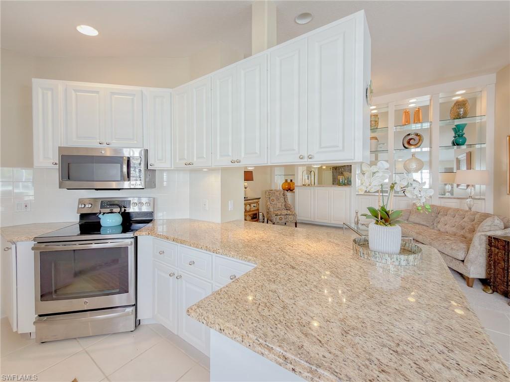 ISLAND WALK - Residential