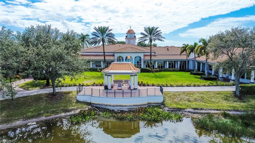 ISLAND WALK - Residential