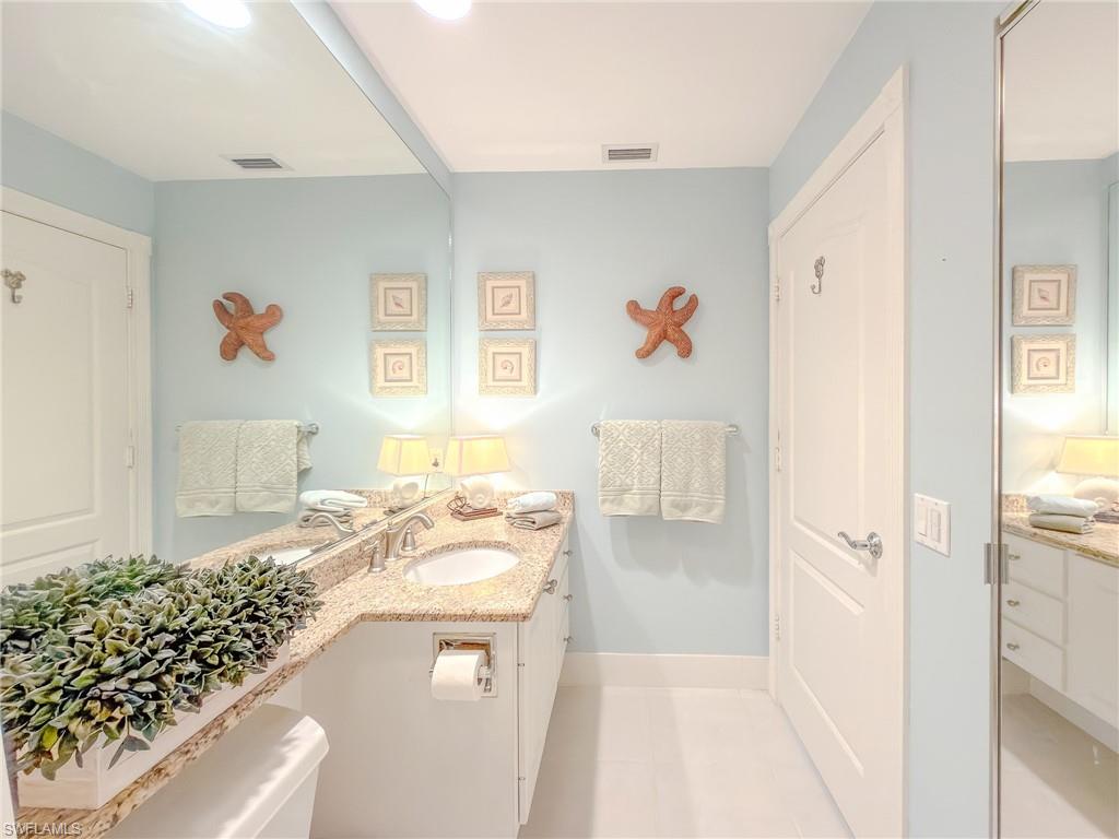 ISLAND WALK - Residential