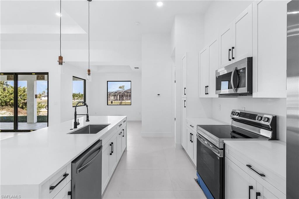 CAPE CORAL - Residential Lease