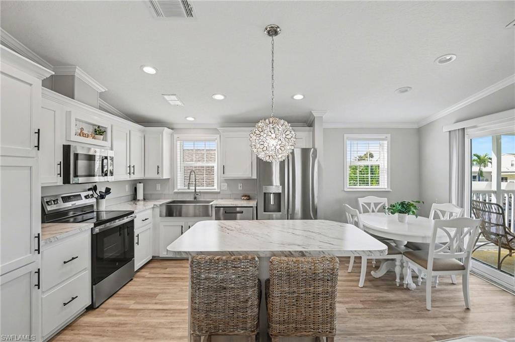 BAYSIDE ESTATES - Residential