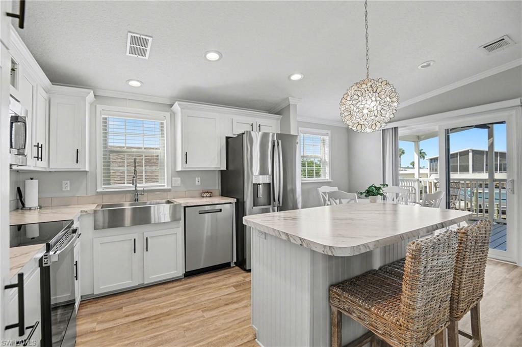 BAYSIDE ESTATES - Residential