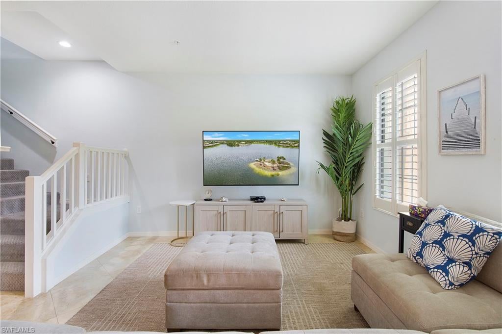 9064 Capistrano ST N 5002