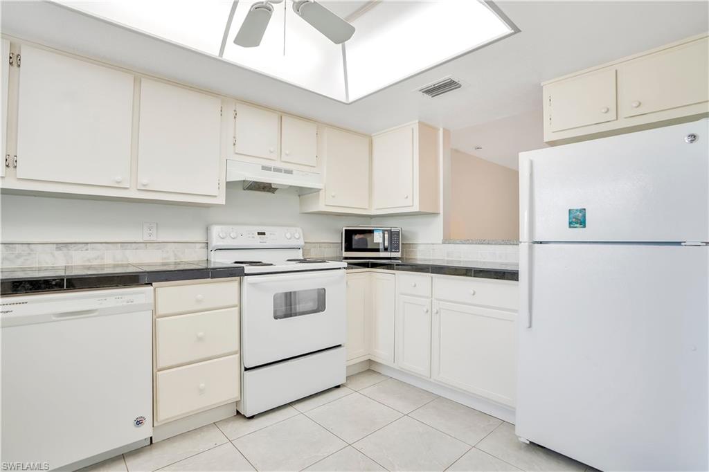 EGRET CONDO - Residential Lease