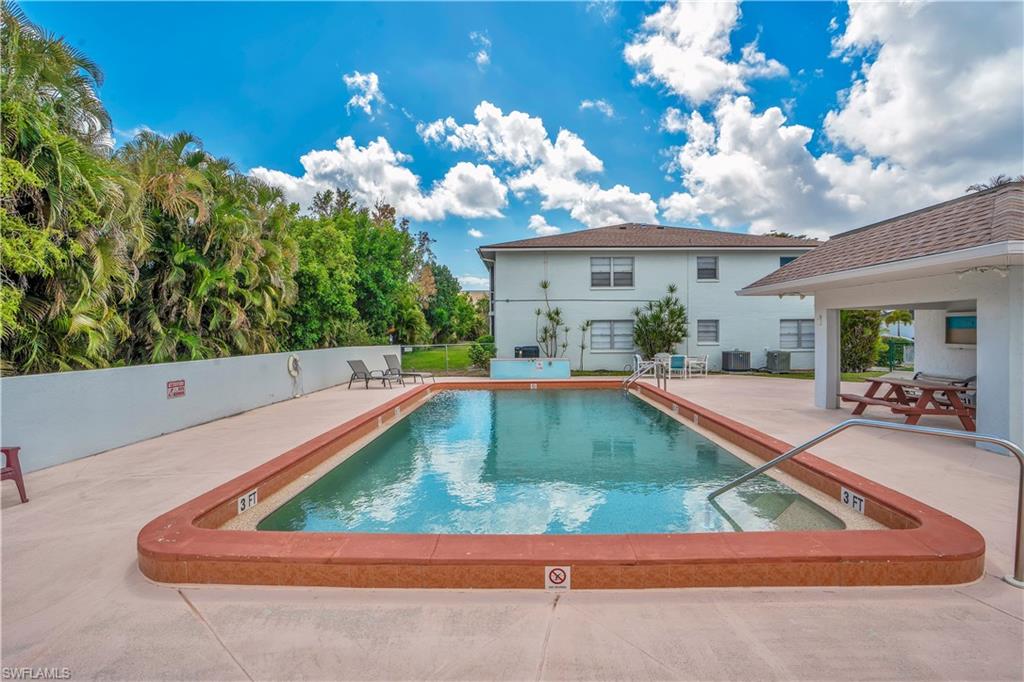 EGRET CONDO - Residential Lease