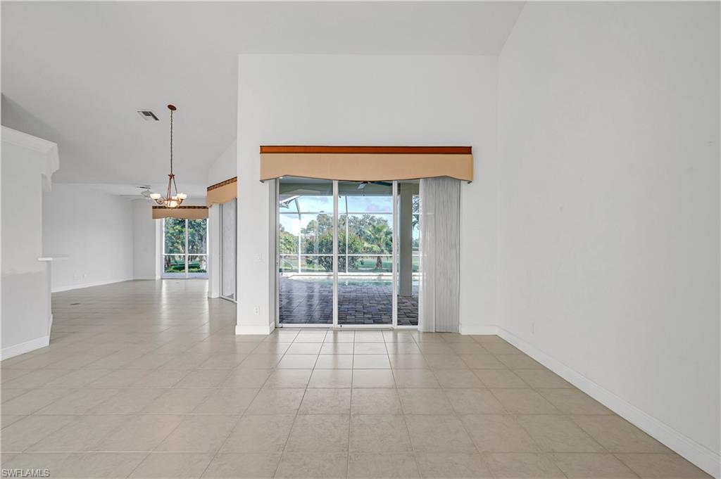 MARCO BEACH - Residential