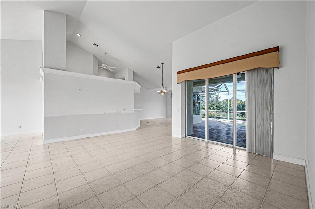 MARCO BEACH - Residential