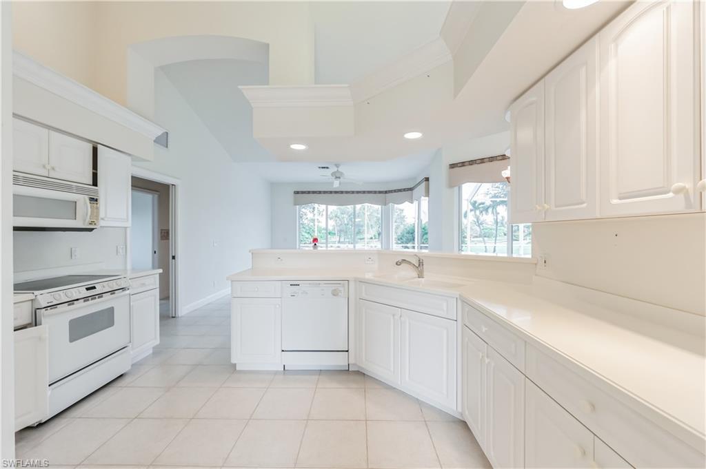 MARCO BEACH - Residential