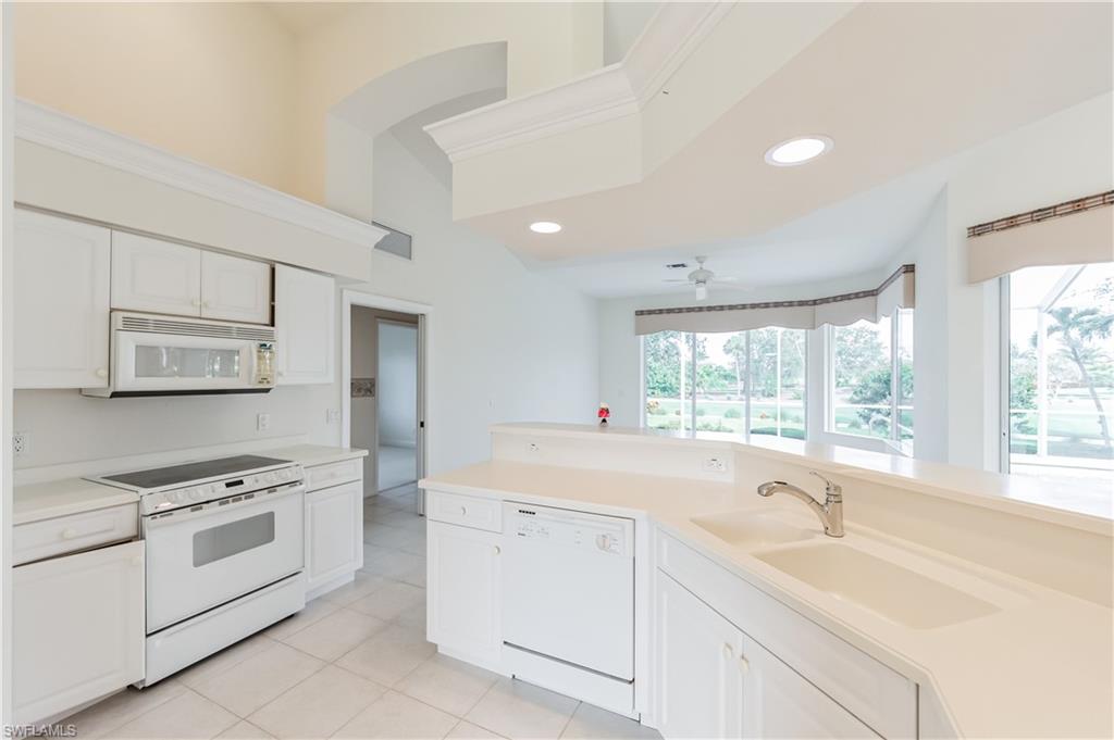 MARCO BEACH - Residential