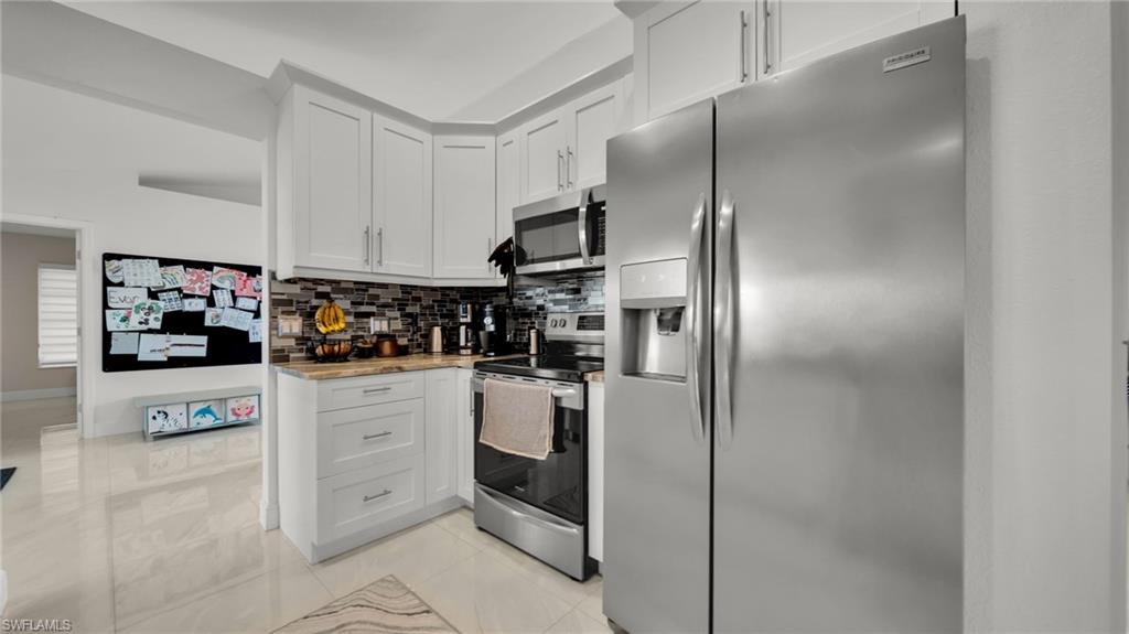 CAPE CORAL - Residential Lease