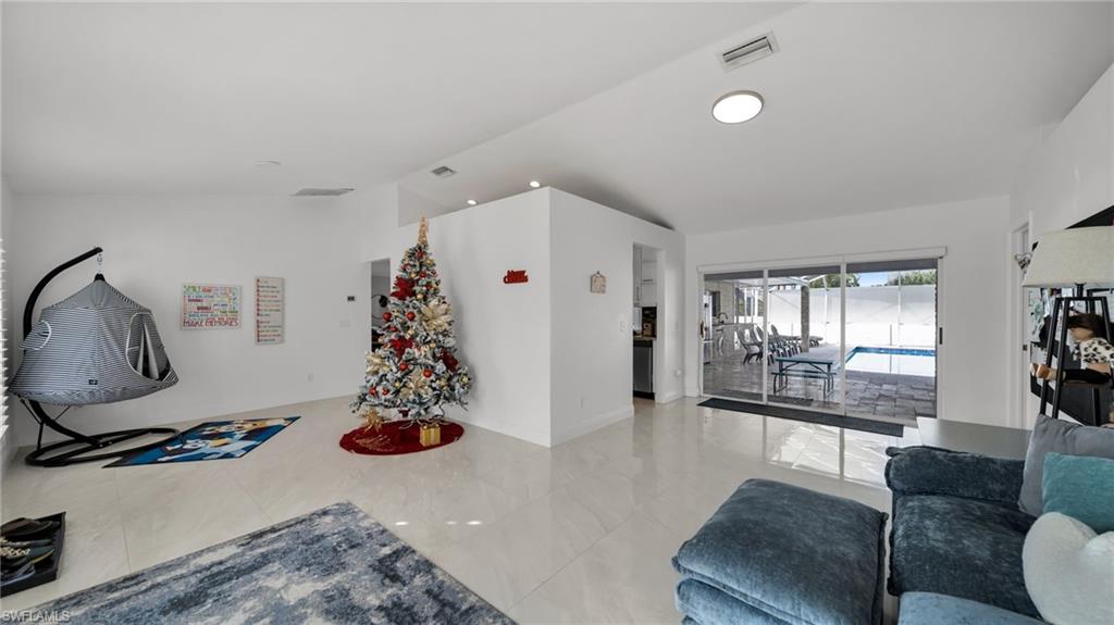 CAPE CORAL - Residential Lease