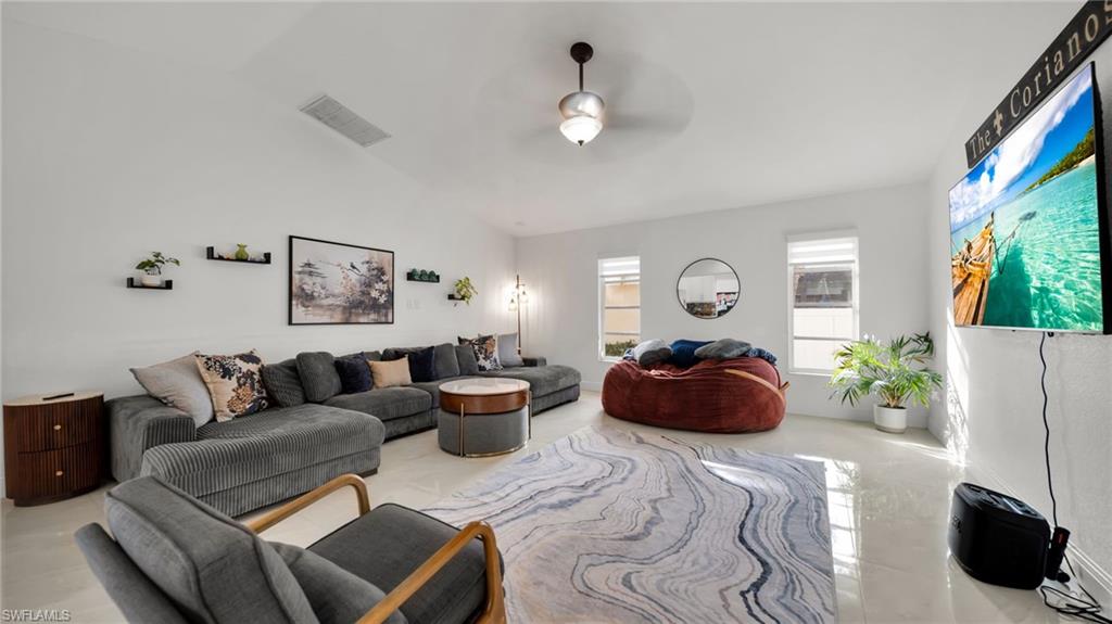 CAPE CORAL - Residential Lease