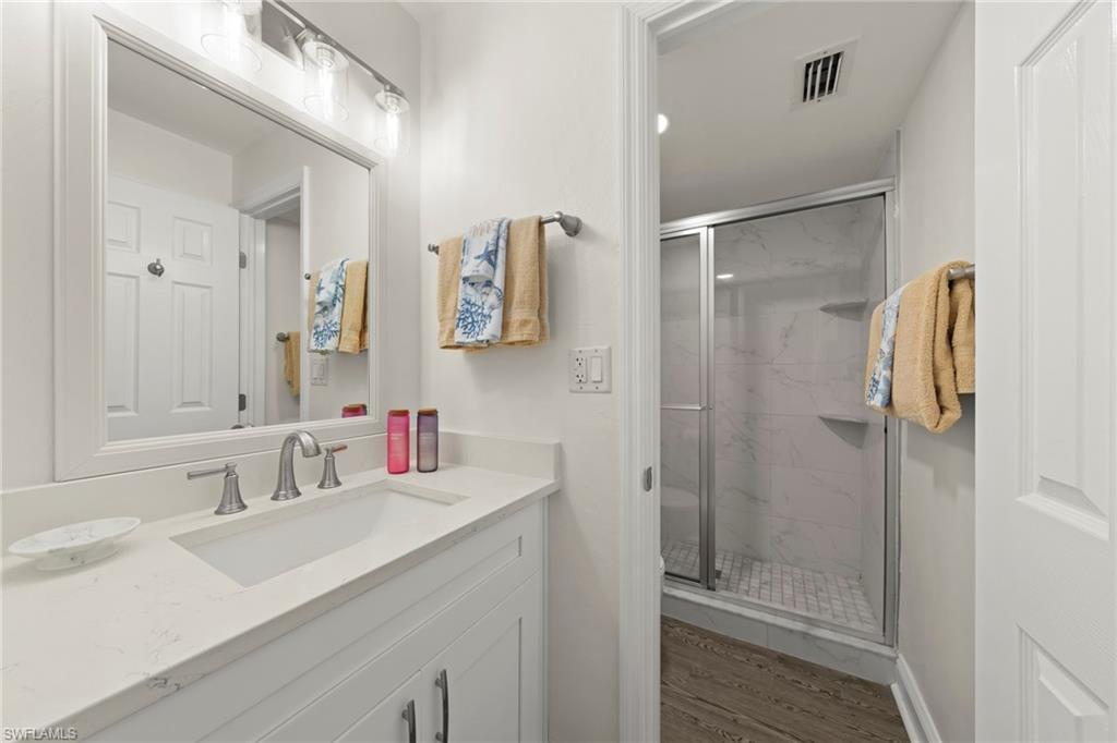 TENNIS VILLAS - Residential