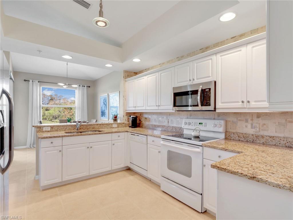 LAUREL GREENS - Residential