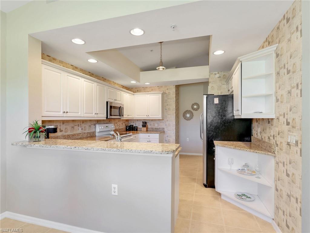 LAUREL GREENS - Residential