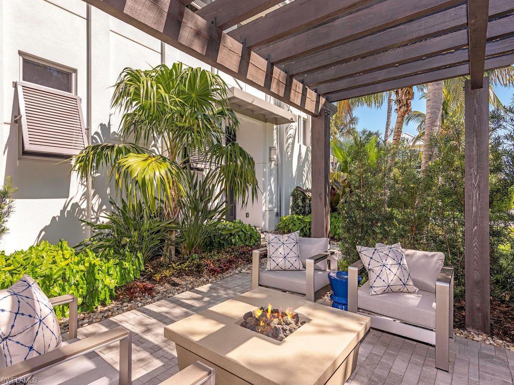 OLDE NAPLES - Residential