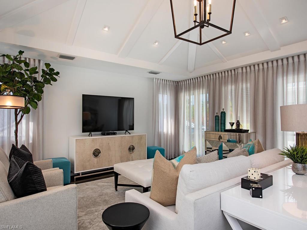 OLDE NAPLES - Residential