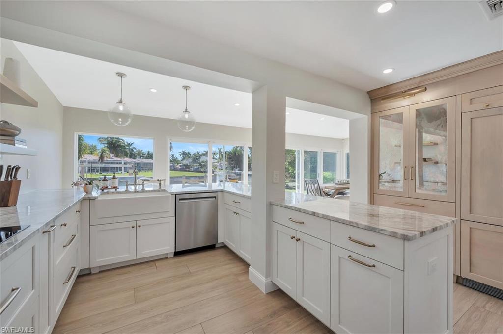 ROYAL HARBOR - Residential Lease