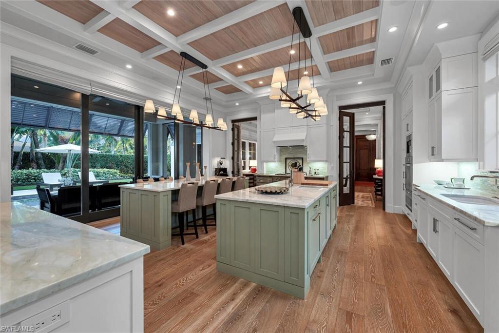 MOORINGS - Residential