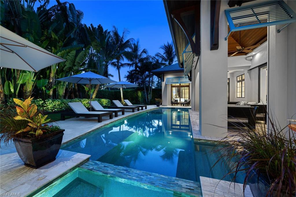 MOORINGS - Residential