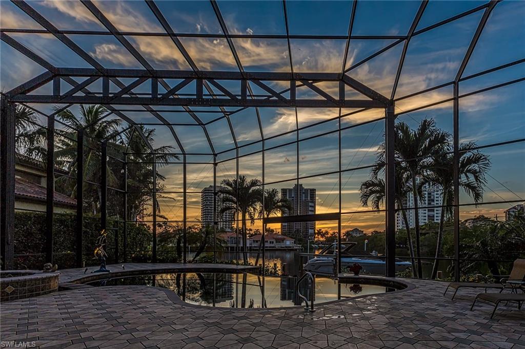 PARK SHORE - Residential