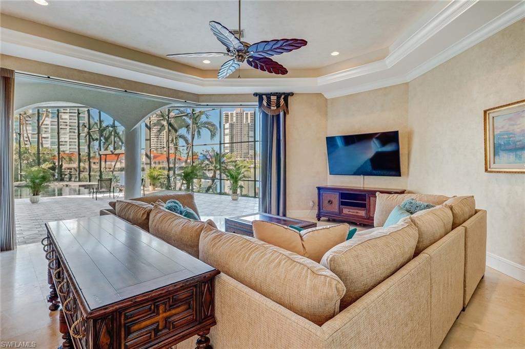 PARK SHORE - Residential