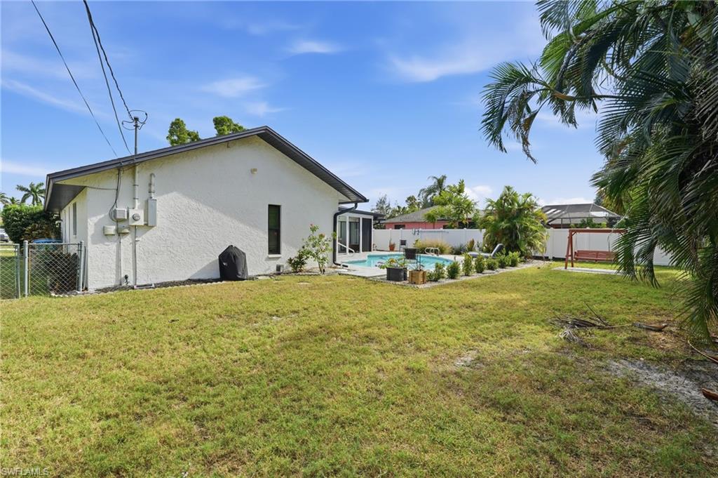 CAPE CORAL - Residential