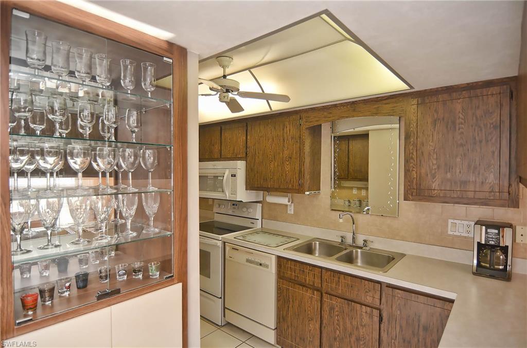 PARK VIEW CONDO - Residential