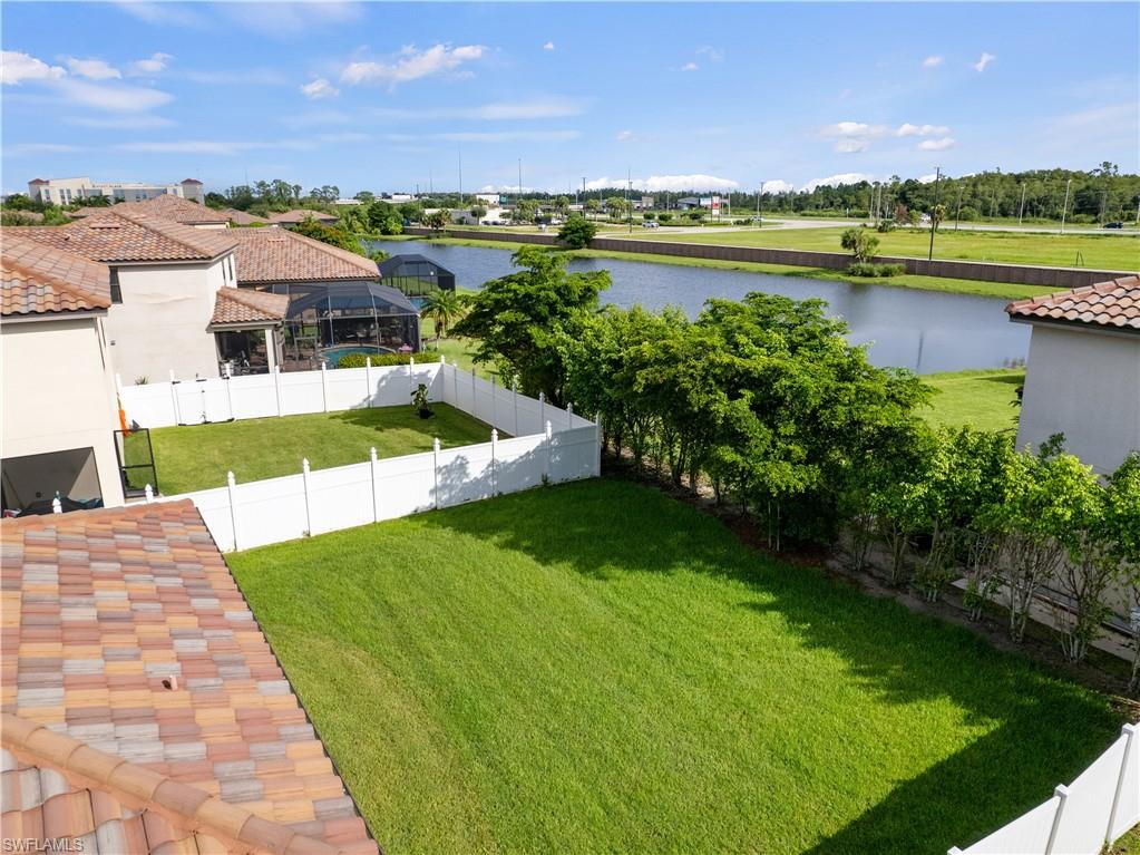 PROMENADE WEST - Residential