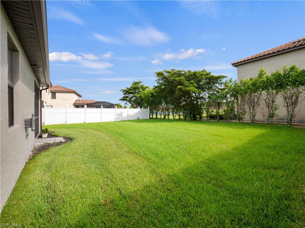 PROMENADE WEST - Residential