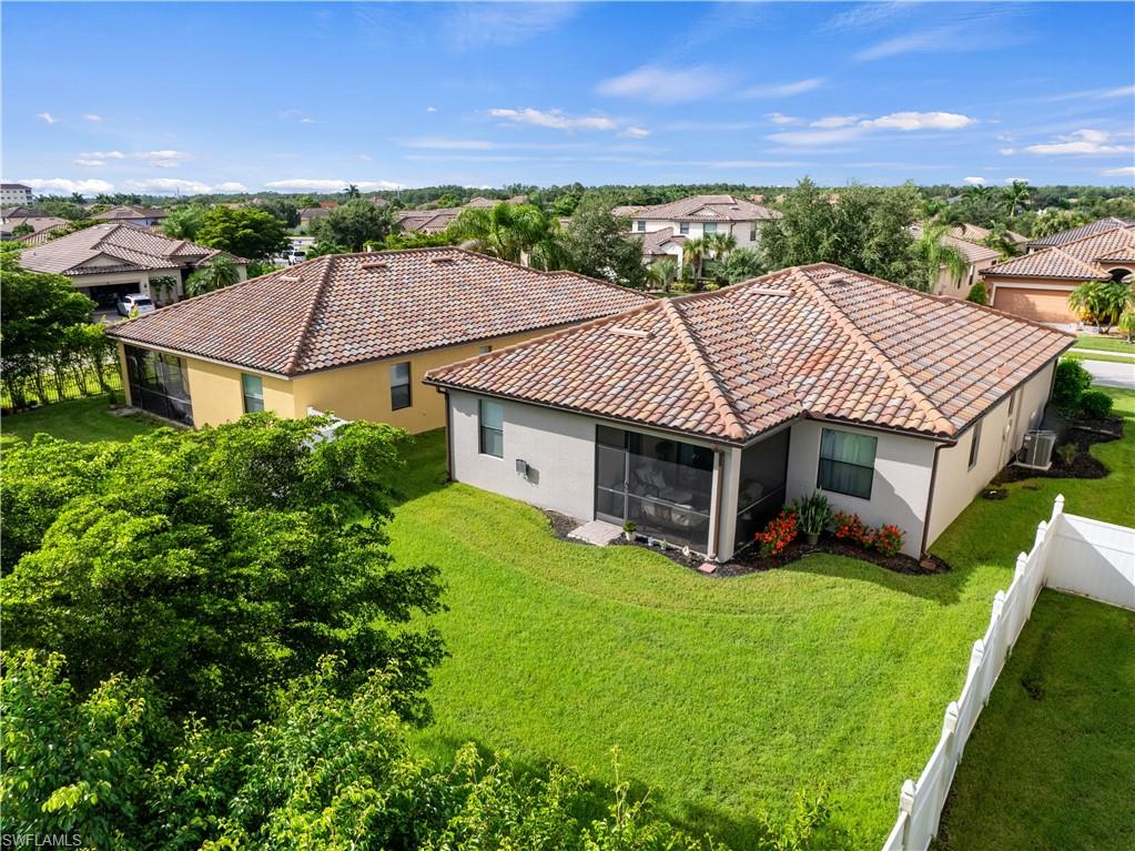 PROMENADE WEST - Residential