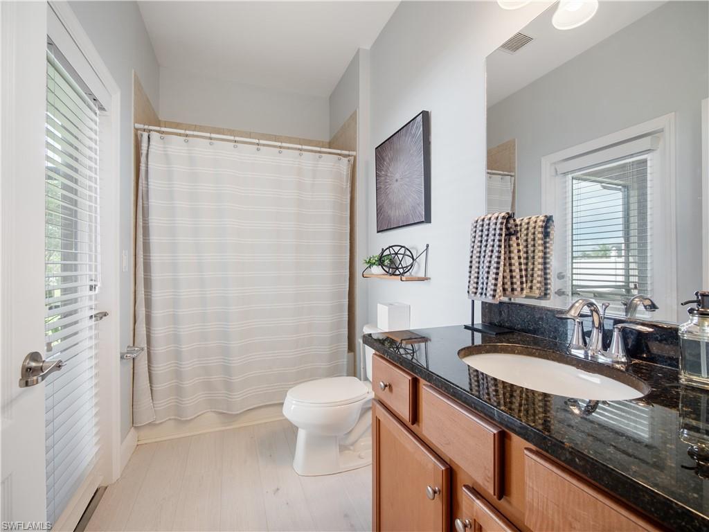 PROMENADE WEST - Residential