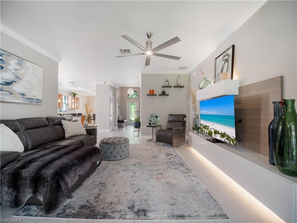 PROMENADE WEST - Residential