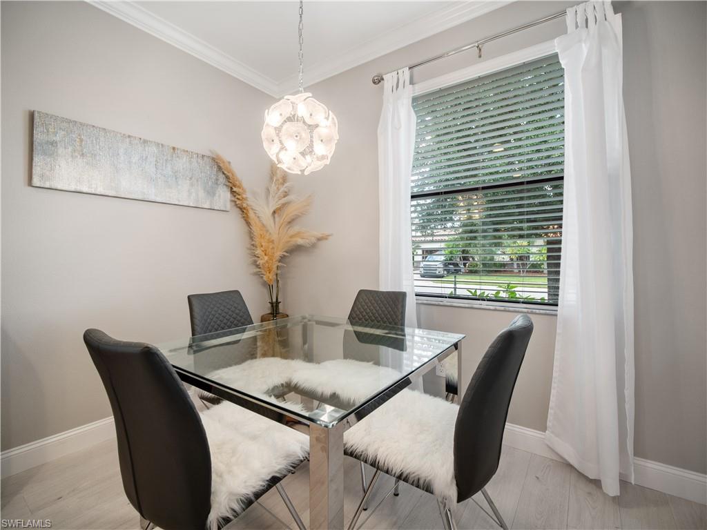 PROMENADE WEST - Residential