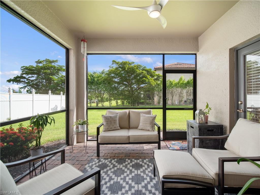 PROMENADE WEST - Residential