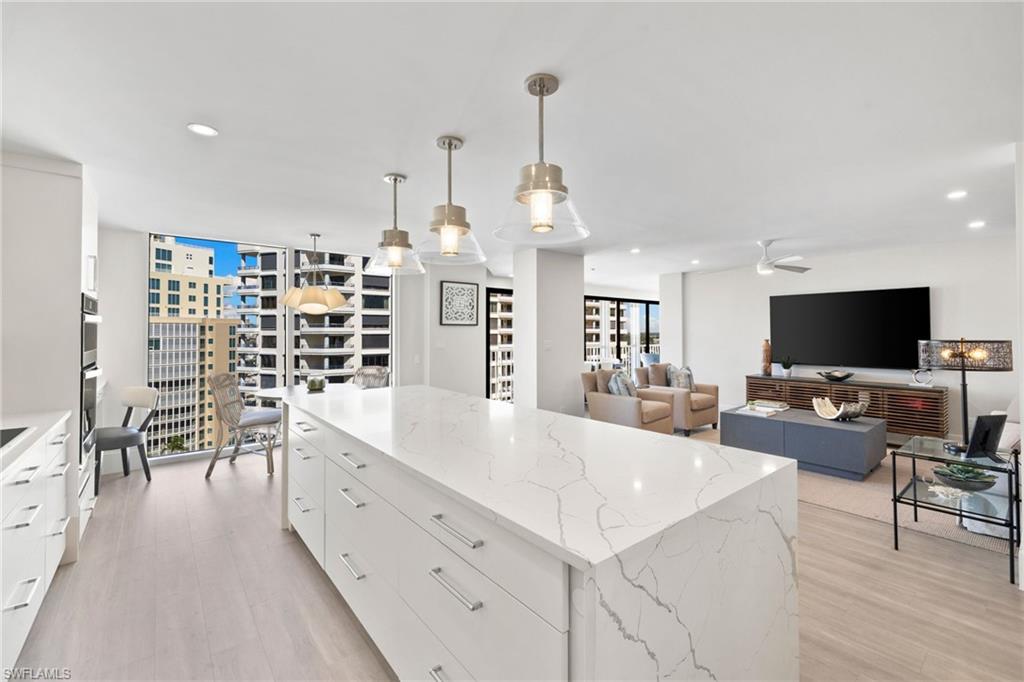 4401 Gulf Shore BLVD N 1606