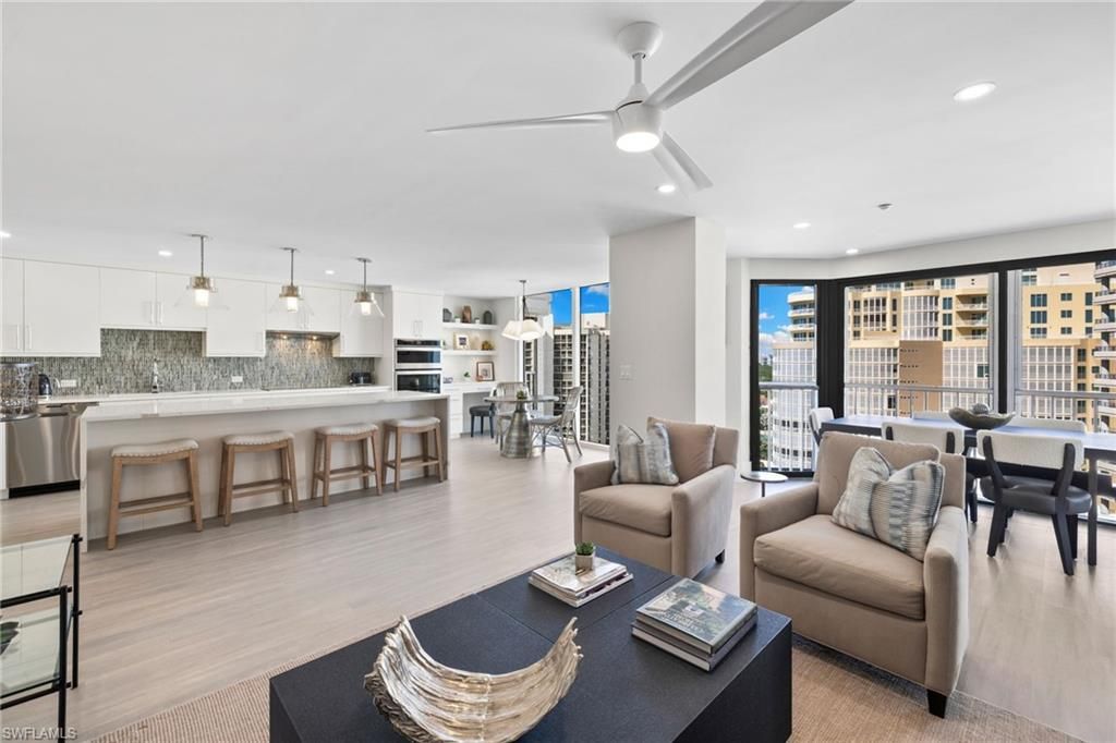 Photo of 4401 Gulf Shore BLVD N #1606, NAPLES, FL 34103 (MLS # 225076814)