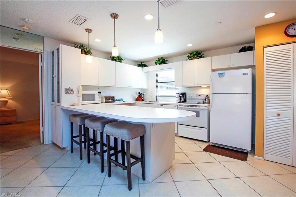 BLIND PASS CONDO - Residential