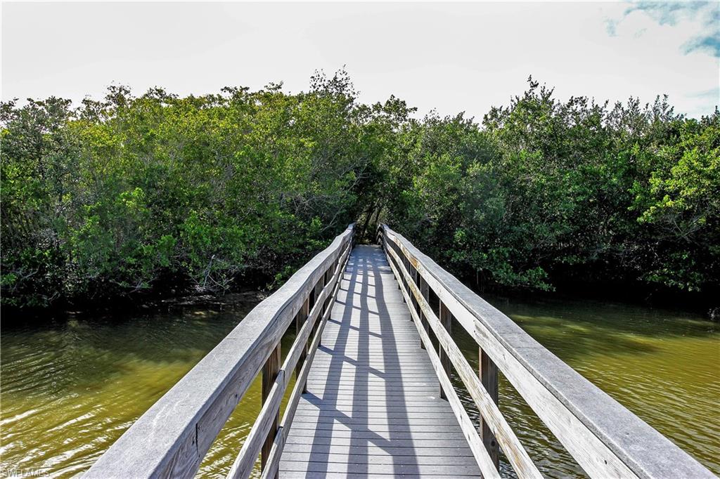 BLIND PASS CONDO - Residential