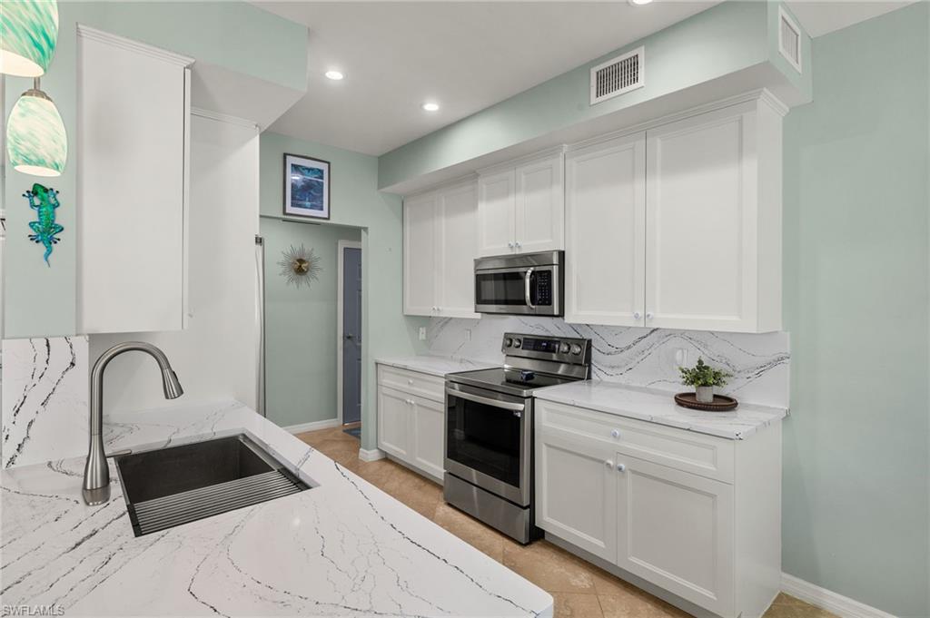 CREEKSIDE PRESERVE - Residential