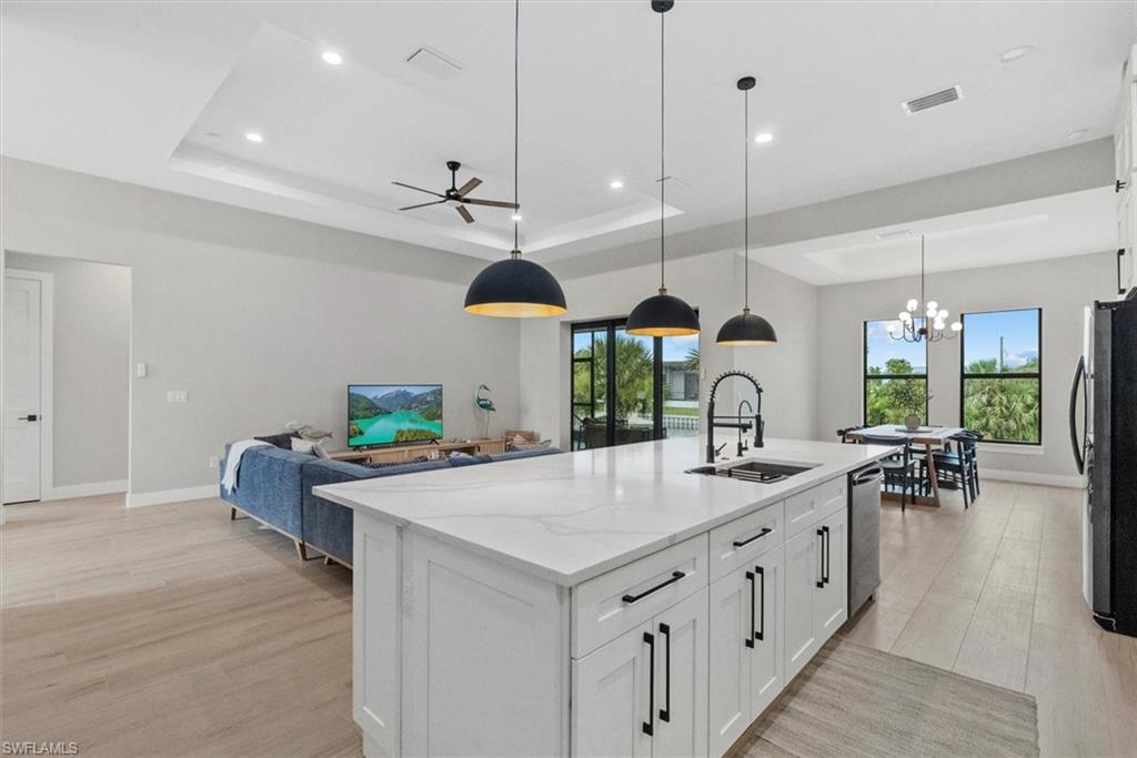 SOUTH GULF COVE - Residential