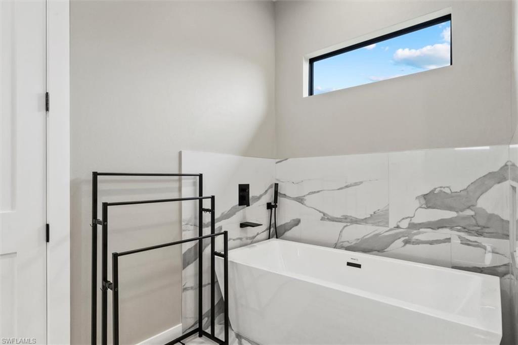 SOUTH GULF COVE - Residential