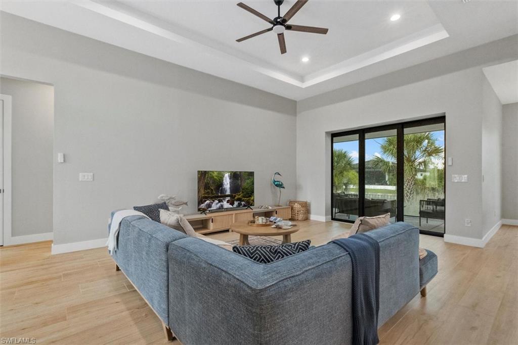 SOUTH GULF COVE - Residential