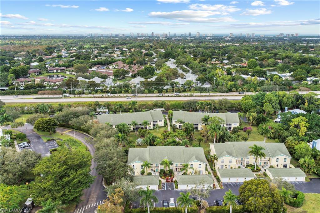 WORLD TENNIS CENTER - Residential Lease