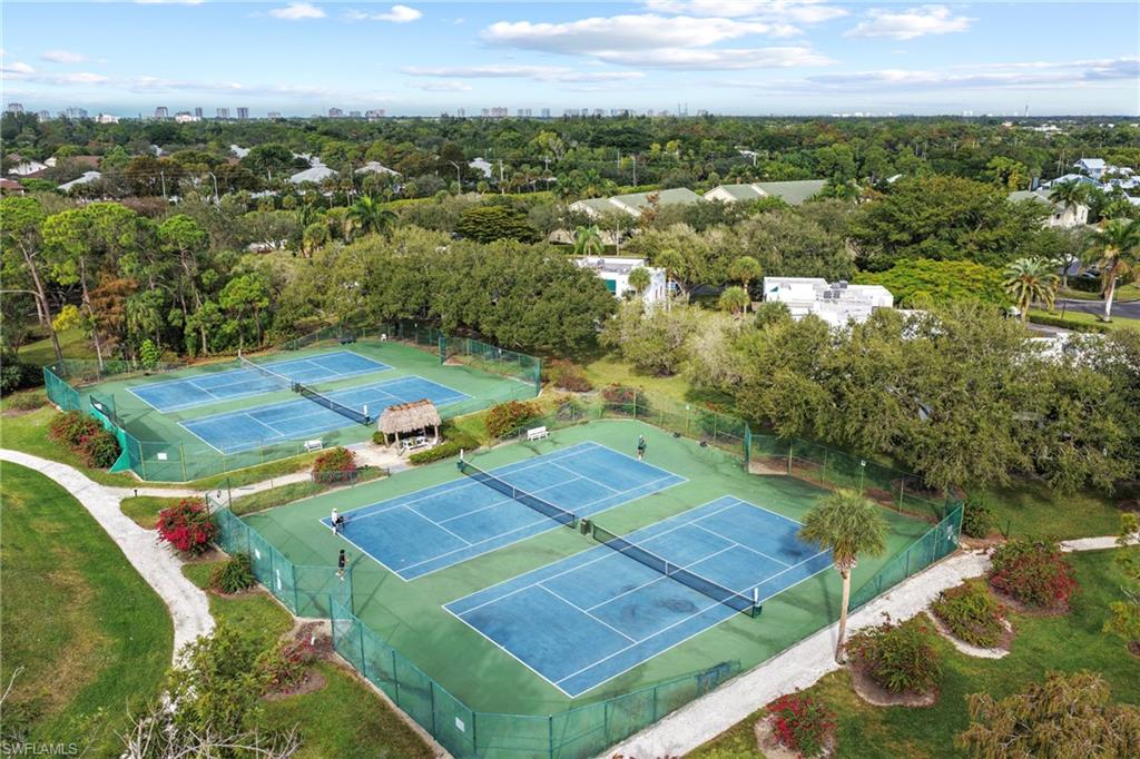 WORLD TENNIS CENTER - Residential Lease