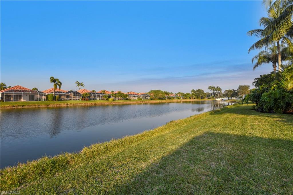 VILLAGE WALK - Residential