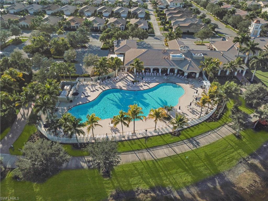 VILLAGE WALK - Residential