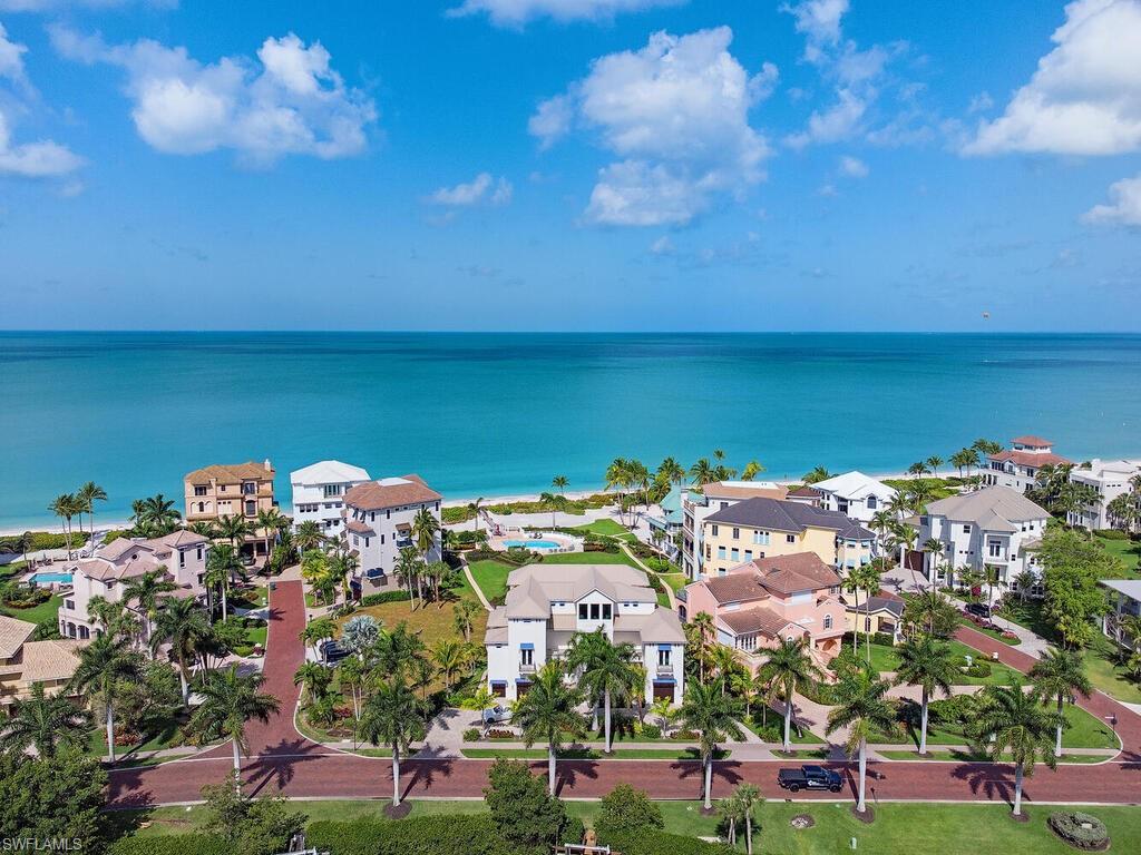 BAREFOOT BEACH - Residential