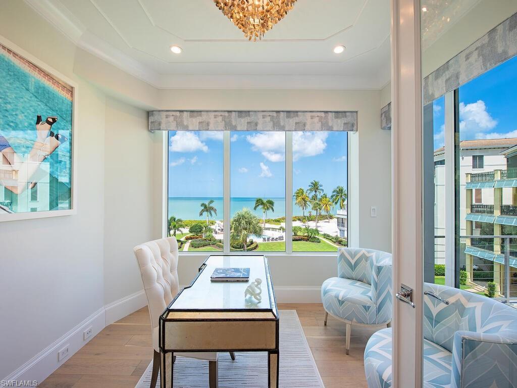 BAREFOOT BEACH - Residential